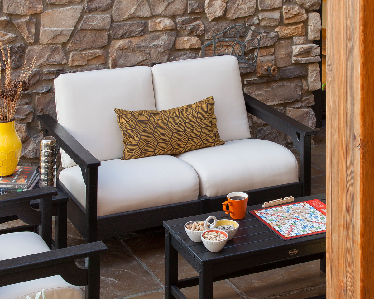Club Loveseat