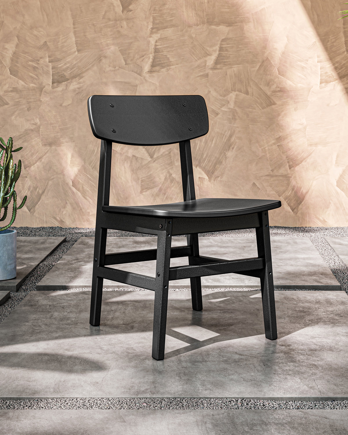 Modern Studio Urban Chair (Single)