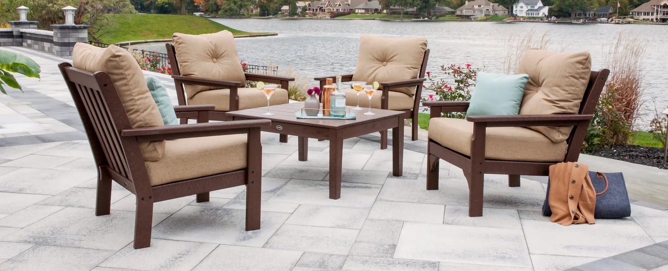 outdoor-bar-and-counter-seating f60f4051