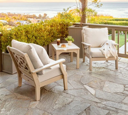 outdoor-conversation-area-furniture 305c0a46