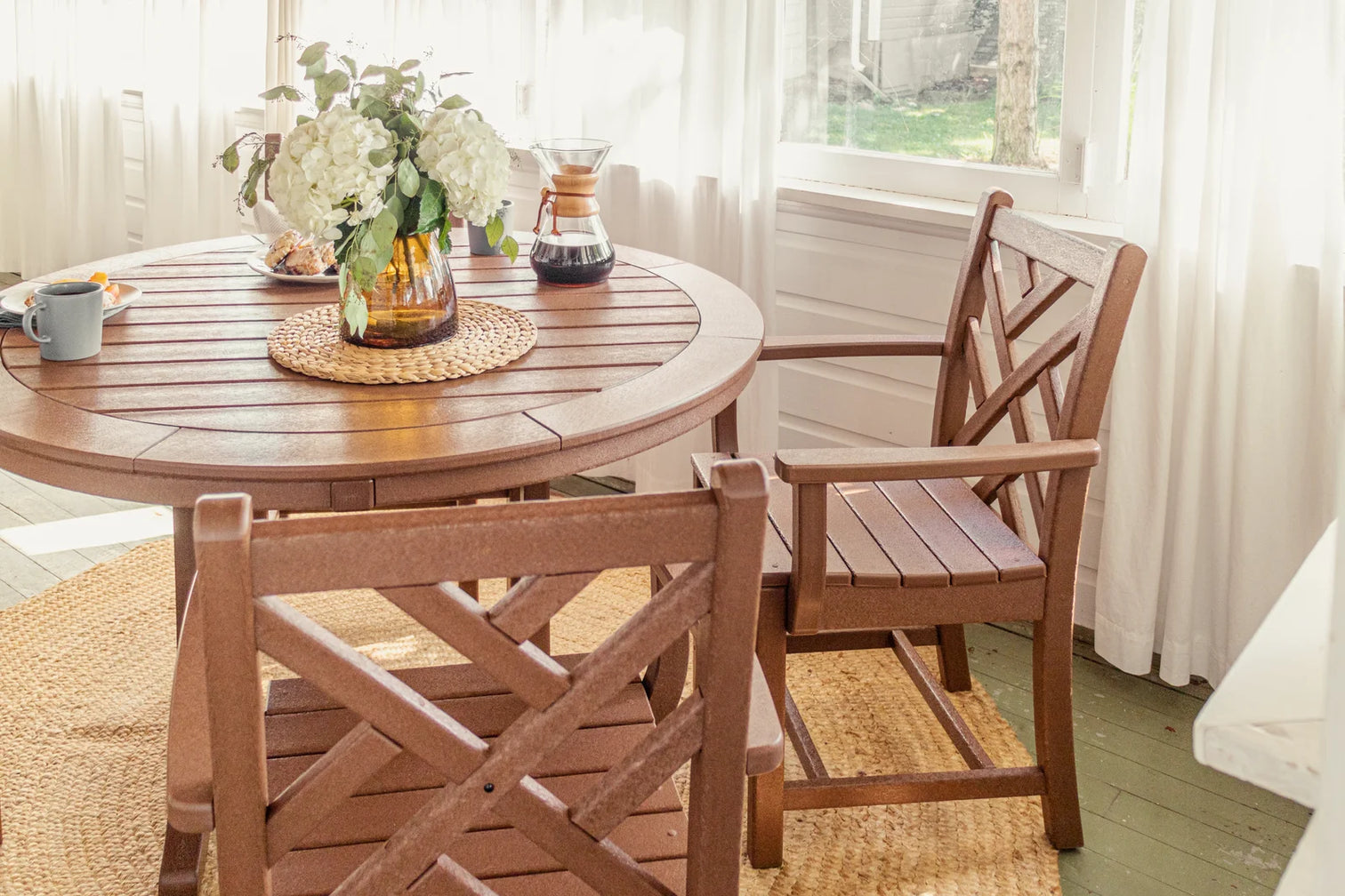 outdoor-dining-furniture 725e1c85
