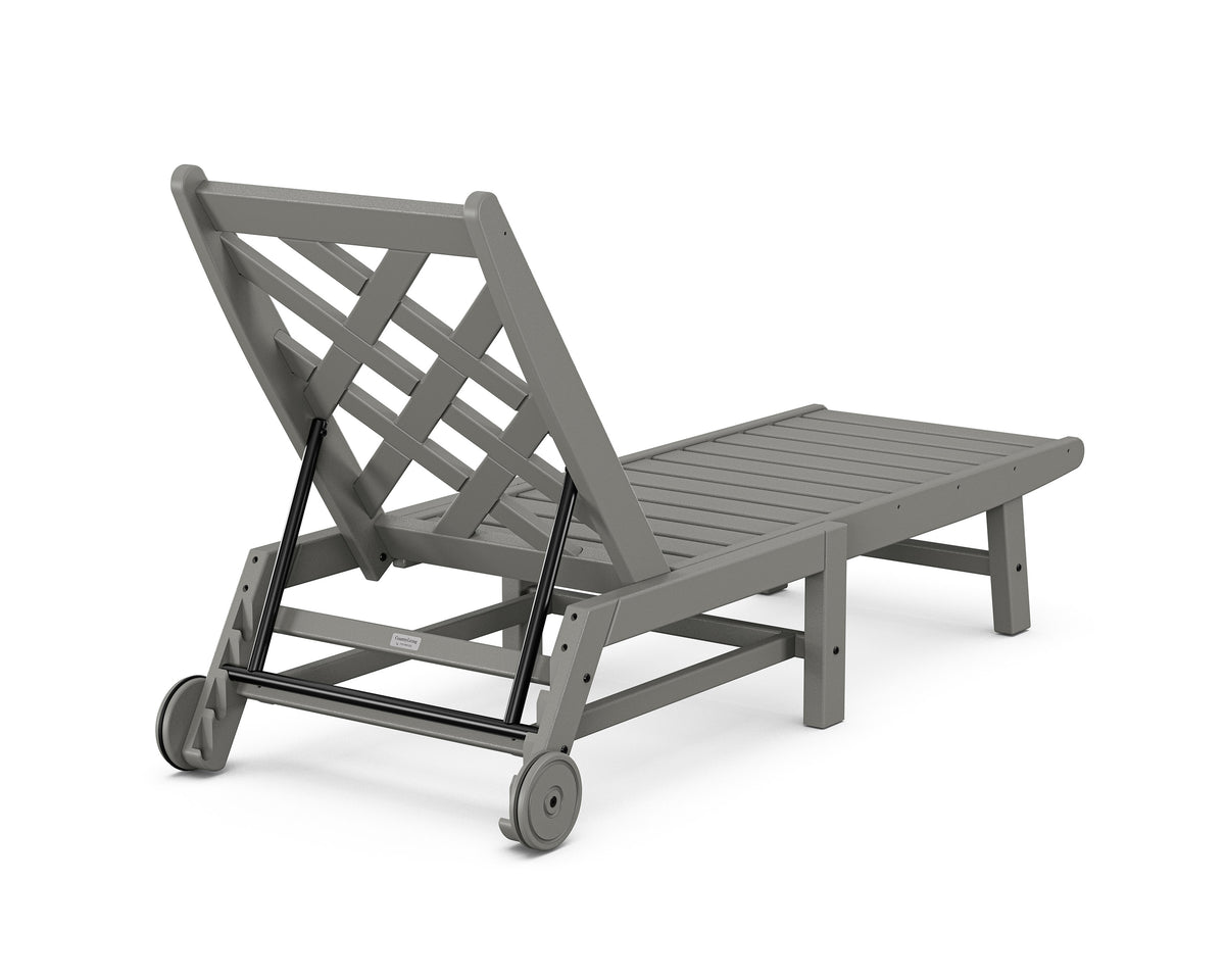 Wovendale Chaise with Wheels
