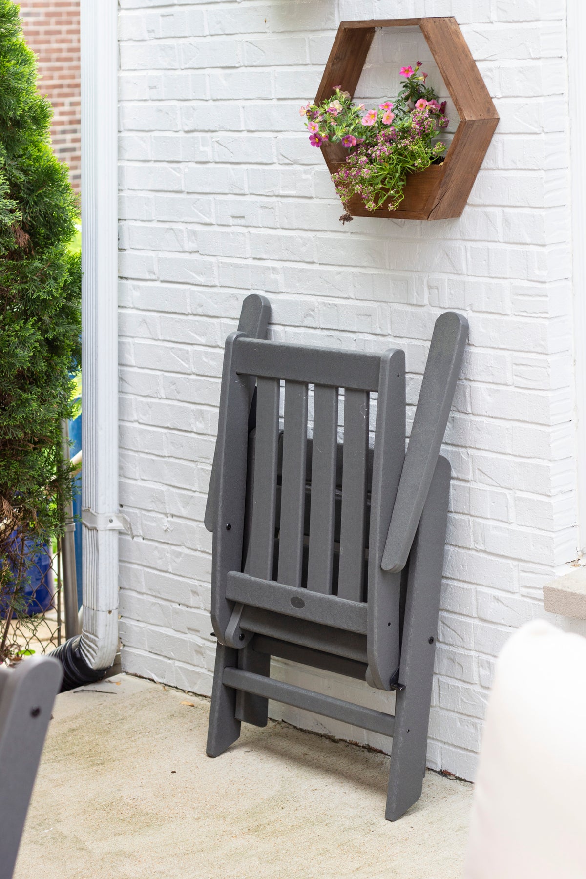 Vineyard Folding Chair 7-Piece Dining Set with Trestle Legs