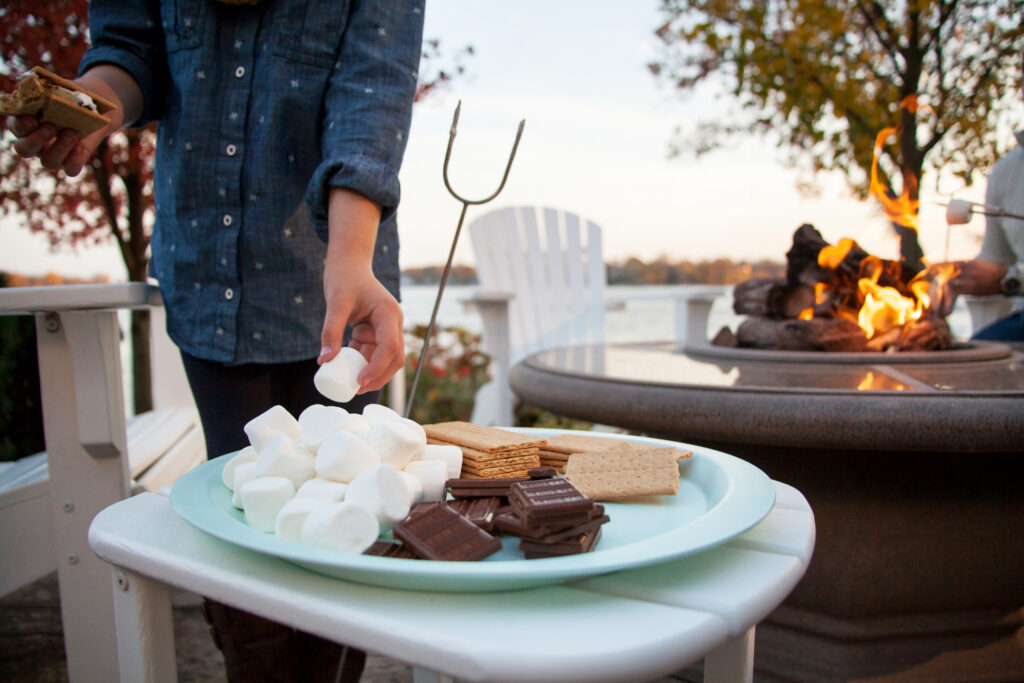 Young-Family-Smores-Campfire-Q-1024x683.jpg