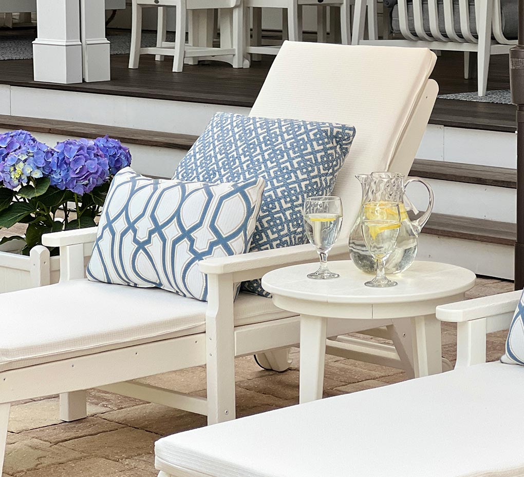 POLYWOOD outdoor pillows and decor