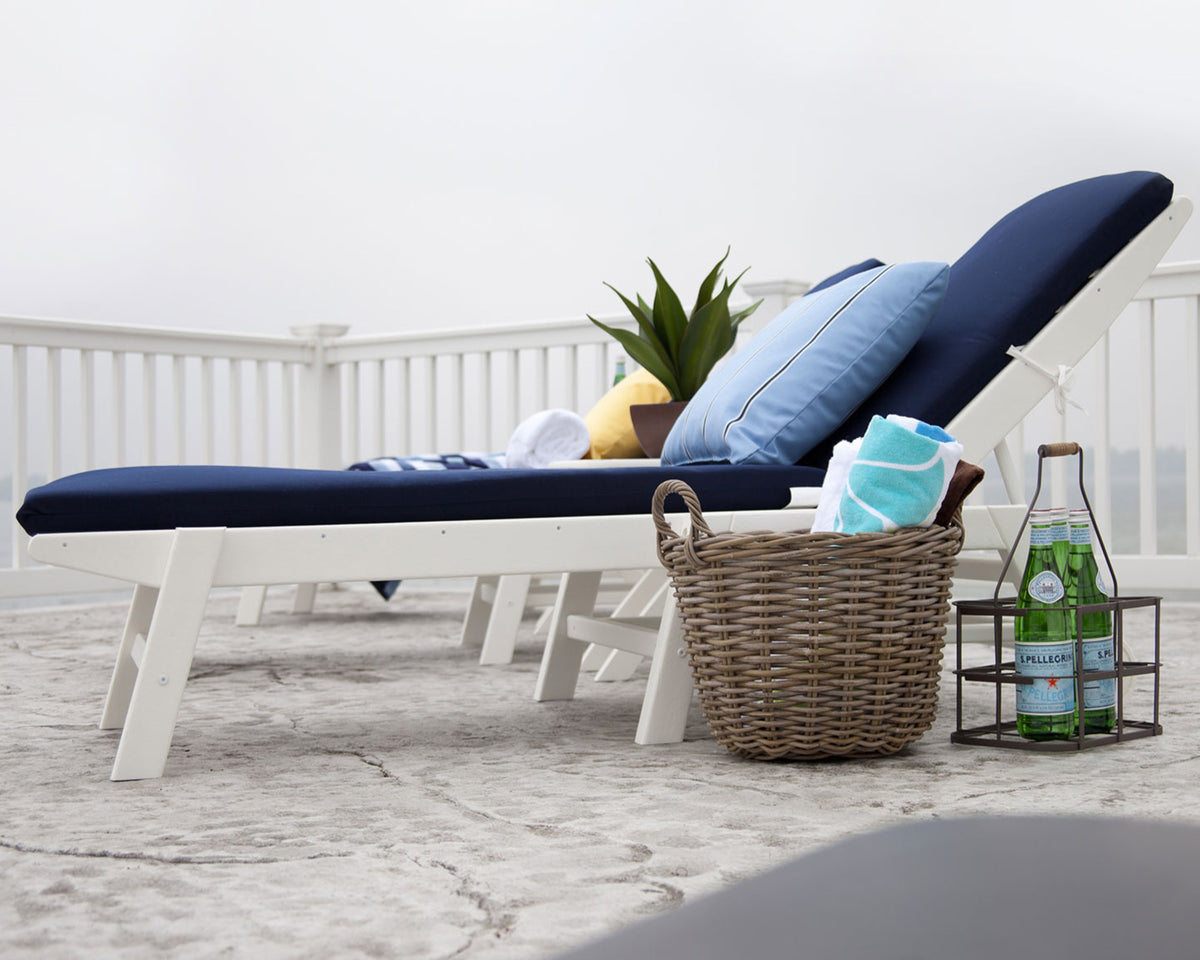 Nautical Chaise with Wheels