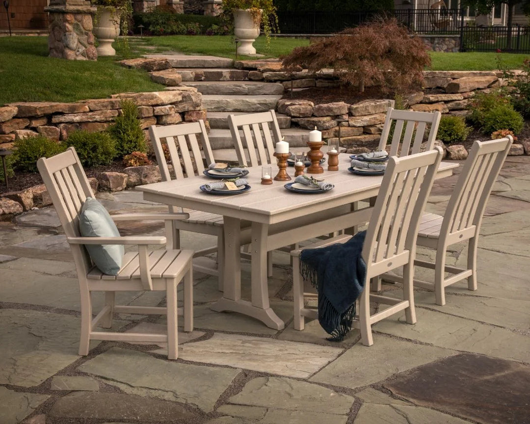 outdoor-conversation-area-furniture 3142b136