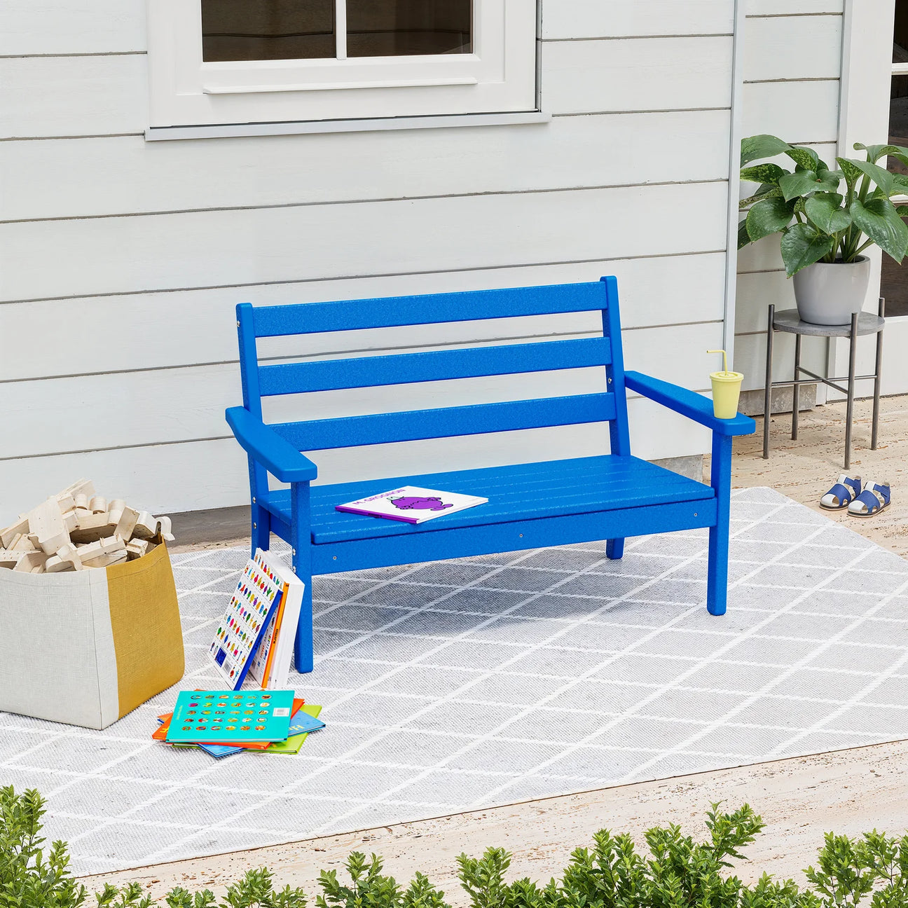 outdoor-kids-furniture 21a4b1a7