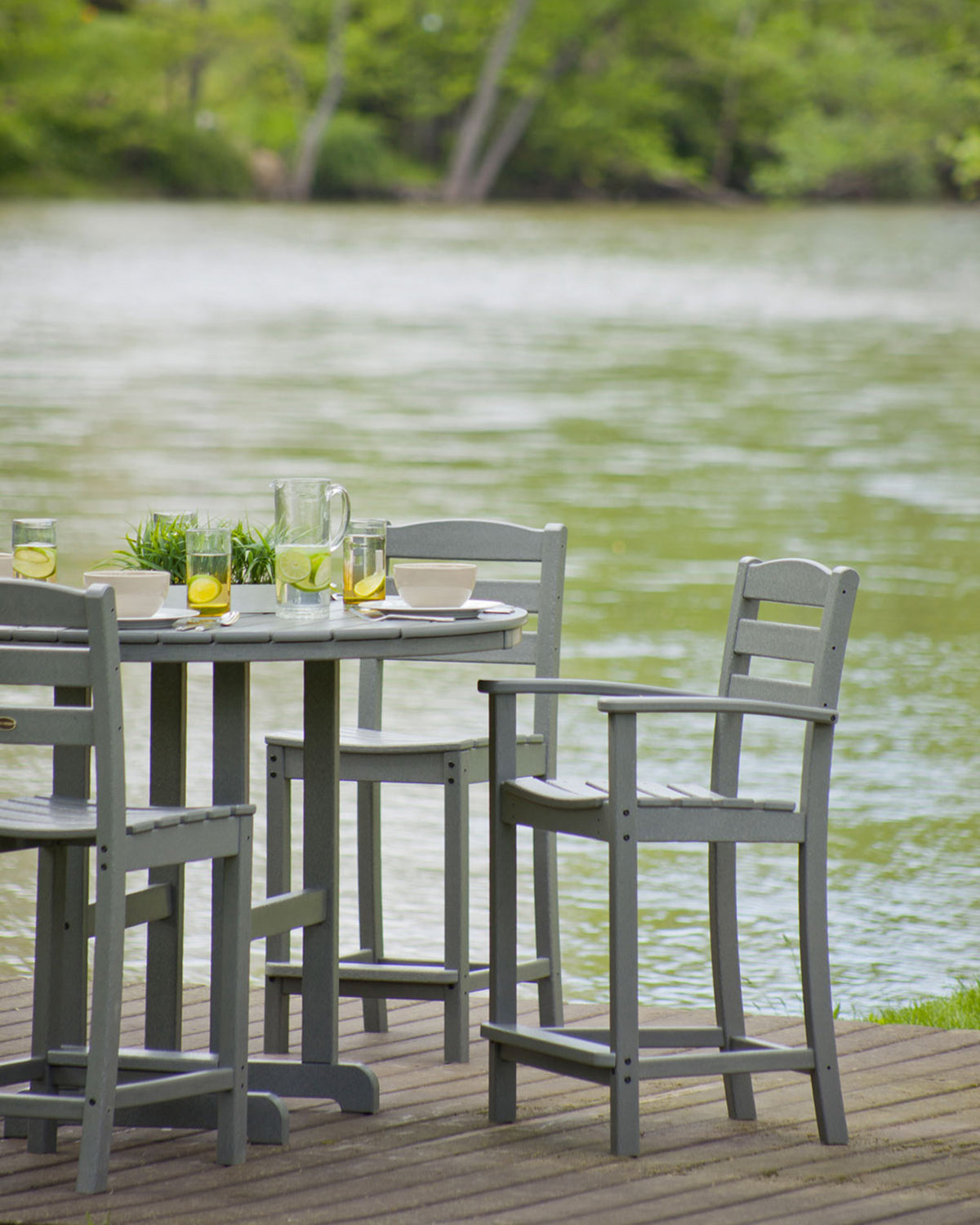 La Casa Café 5-Piece Round Farmhouse Counter Dining Set