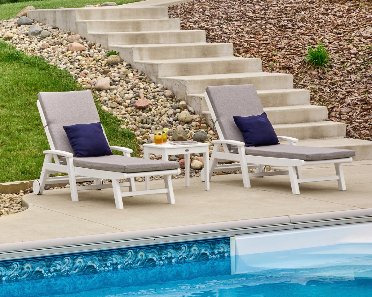 Signature Chaise with Wheels